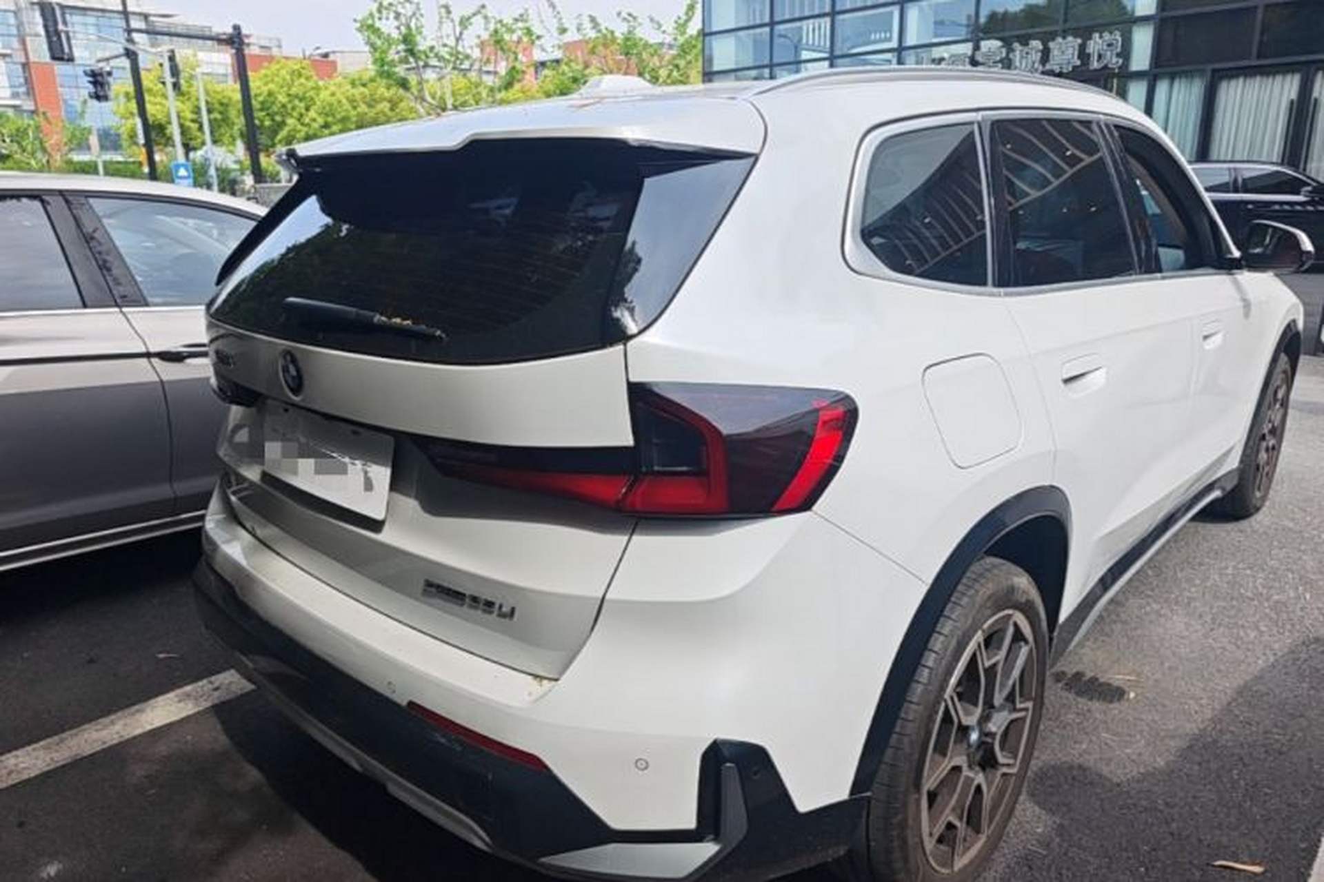 Used BMW X1 2024 sDrive25Li X Design Package Rear Right 45 Deg