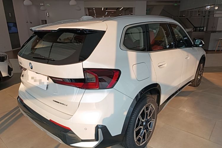 Used BMW X1 2024 sDrive25Li X Design Package Rear Right 45 Deg