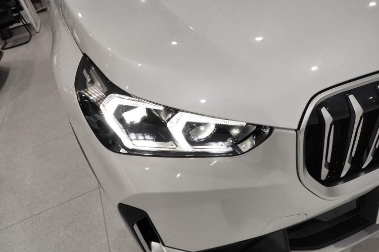 Used BMW X1 2024 sDrive25Li X Design Package Right Front Headlight