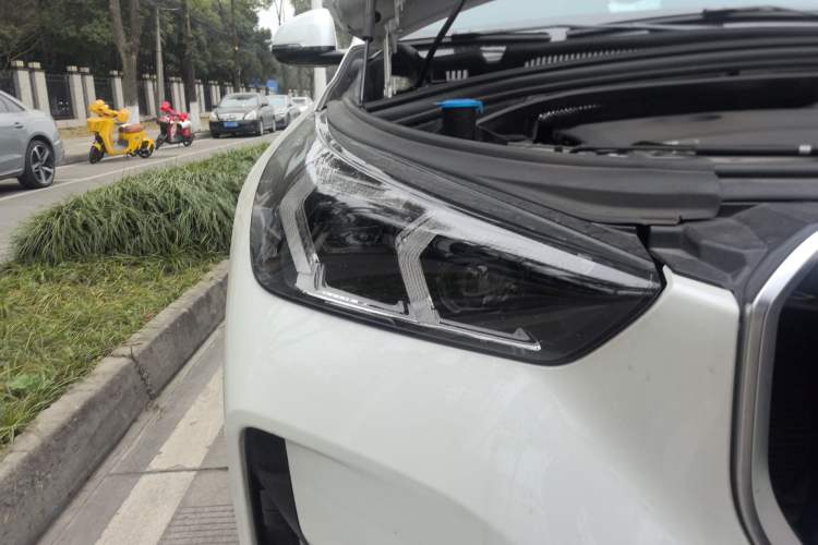 Used BMW X1 2024 sDrive25Li M Sport Package Right Front Headlight