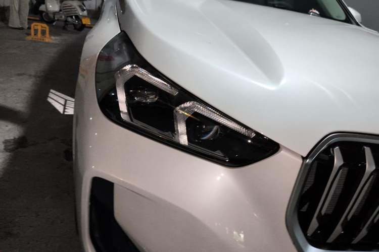Used BMW X1 2024 sDrive25Li M Sport Package Right Front Headlight