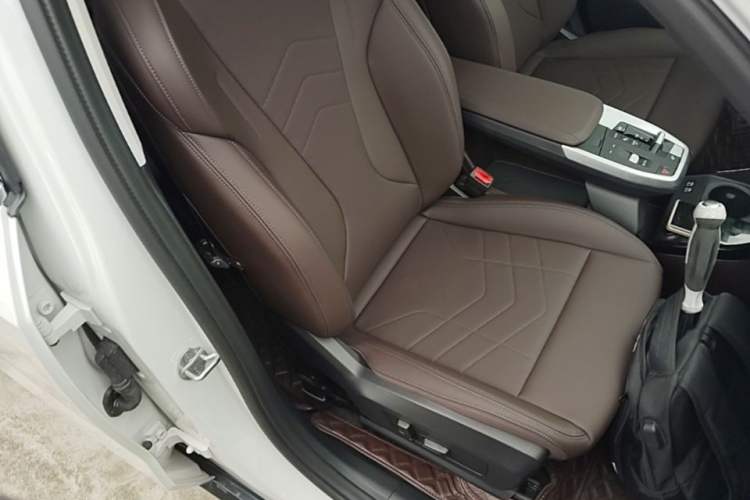 Used BMW X1 2024 sDrive25Li X Design Package Right Front Seat