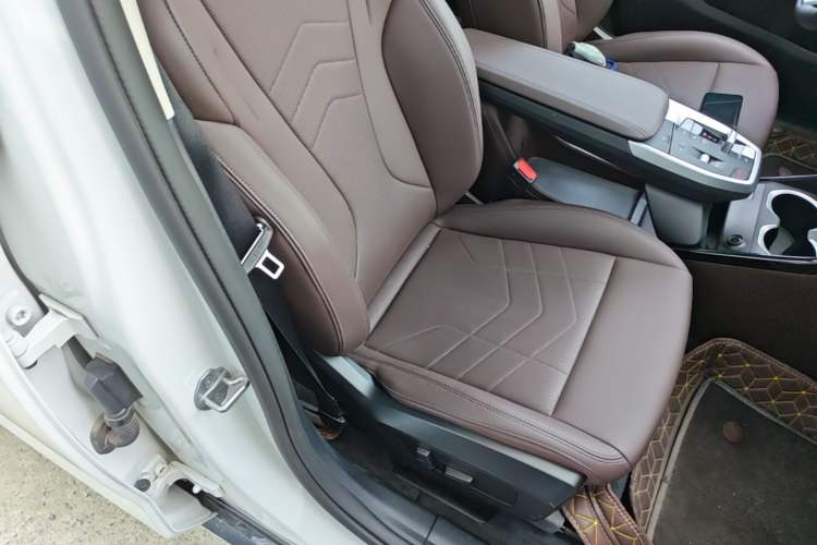 Used BMW X1 2024 sDrive25Li X Design Package Right Front Seat