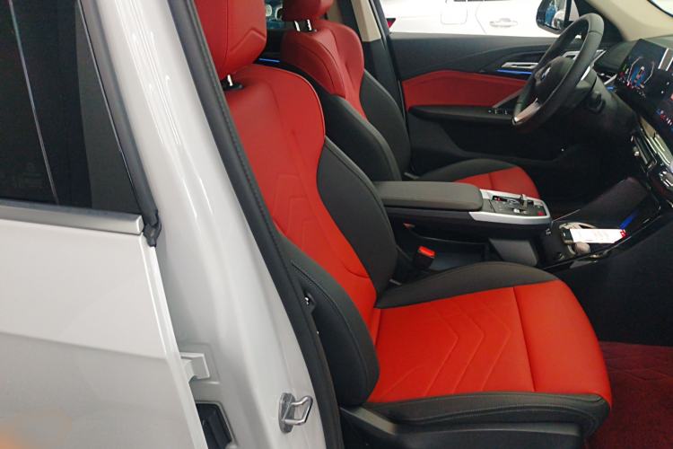 Used BMW X1 2024 sDrive25Li X Design Package Right Front Seat