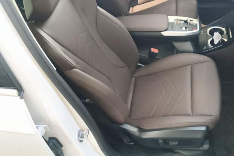 Used BMW X1 2024 sDrive25Li M Sport Package Right Front Seat