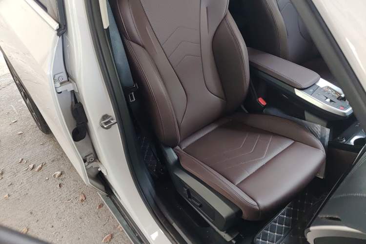 Used BMW X1 2024 sDrive25Li X Design Package Right Front Seat