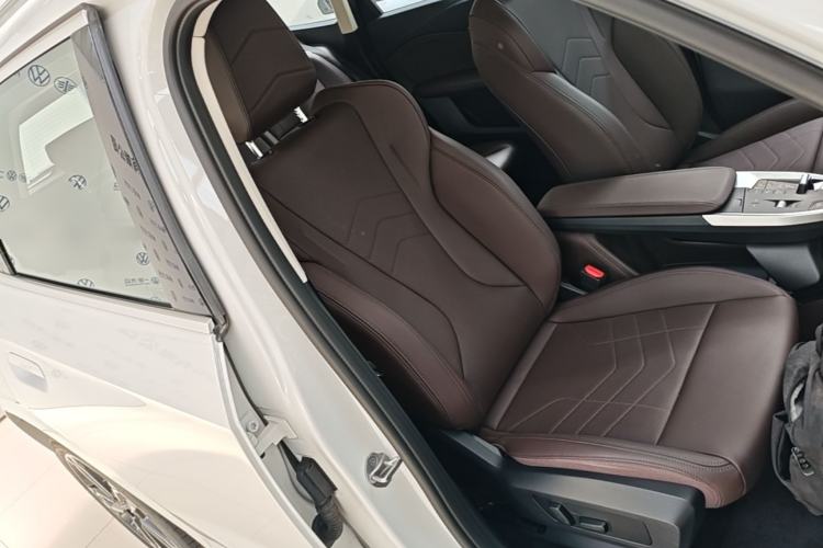 Used BMW X1 2024 sDrive25Li M Sport Package Right Front Seat