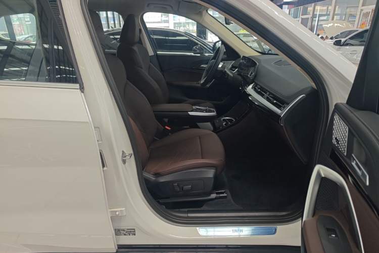 Used BMW X1 2024 sDrive25Li X Design Package Right Front Seat