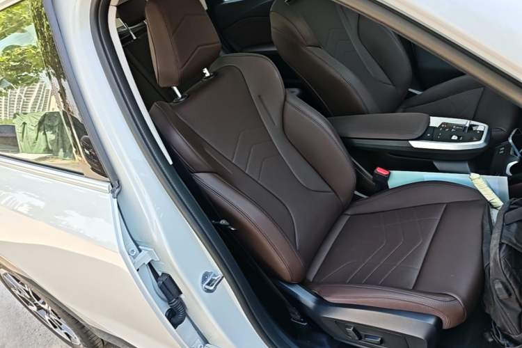 Used BMW X1 2024 sDrive25Li X Design Package Right Front Seat