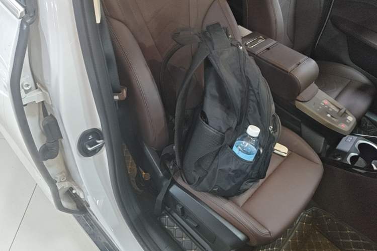 Used BMW X1 2024 sDrive25Li X Design Package Right Front Seat