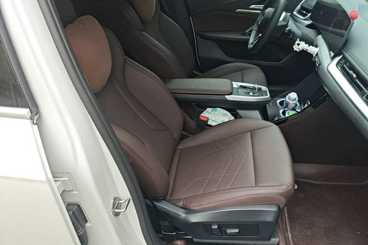 Used BMW X1 2024 sDrive25Li M Sport Package Right Front Seat