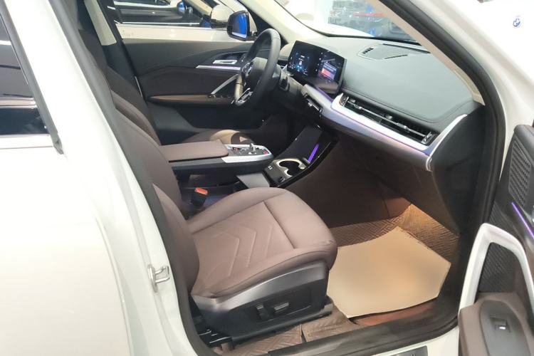 Used BMW X1 2024 sDrive25Li M Sport Package Right Front Seat