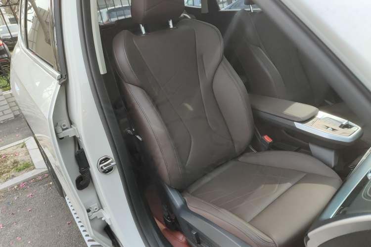 Used BMW X1 2024 sDrive25Li X Design Package Right Front Seat