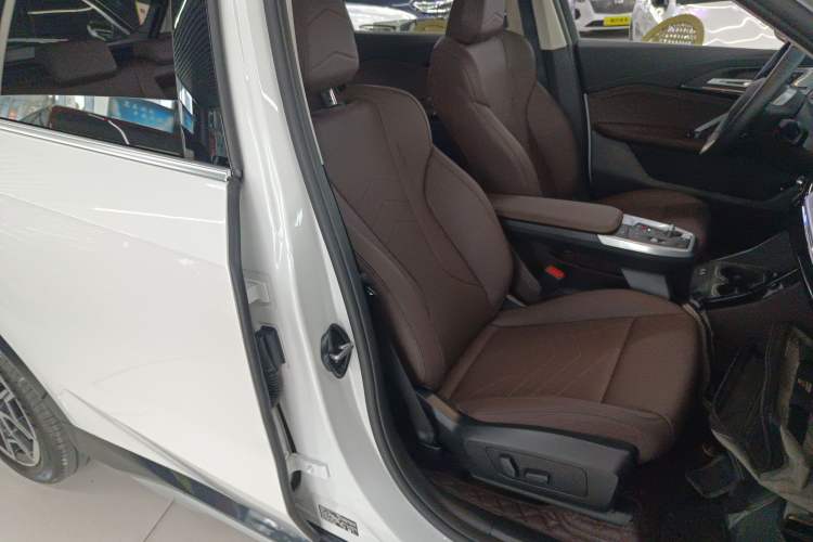 Used BMW X1 2024 sDrive25Li X Design Package Right Front Seat