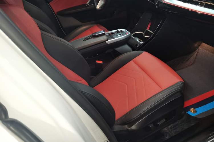 Used BMW X1 2024 sDrive25Li X Design Package Right Front Seat