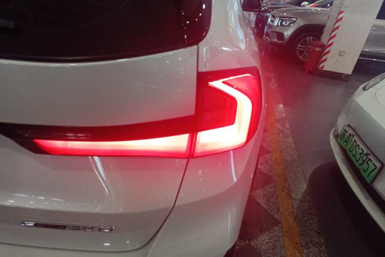 Used BMW X1 2024 sDrive25Li X Design Package Right Rear Taillight