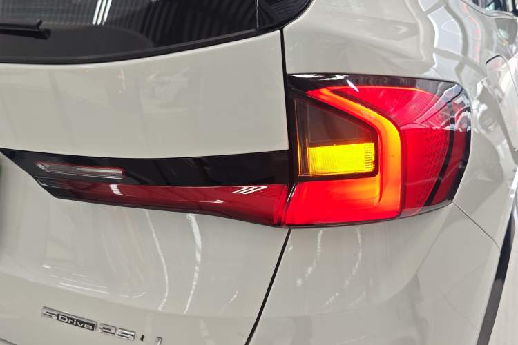 Used BMW X1 2024 sDrive25Li X Design Package Right Rear Taillight