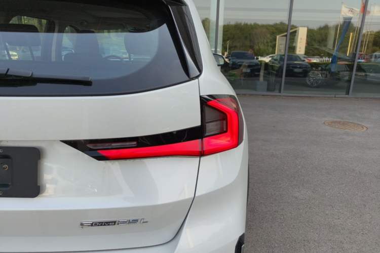 Used BMW X1 2024 sDrive25Li X Design Package Right Rear Taillight