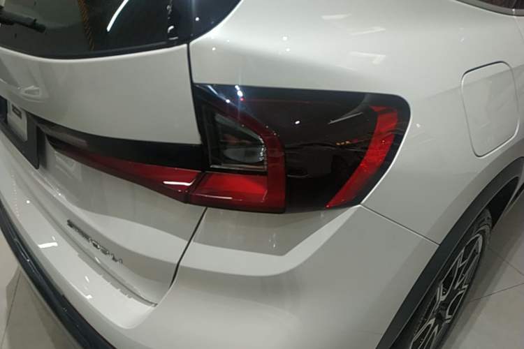 Used BMW X1 2024 sDrive25Li X Design Package Right Rear Taillight