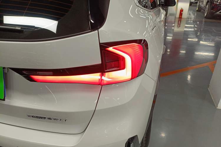 Used BMW X1 2024 sDrive25Li X Design Package Right Rear Taillight
