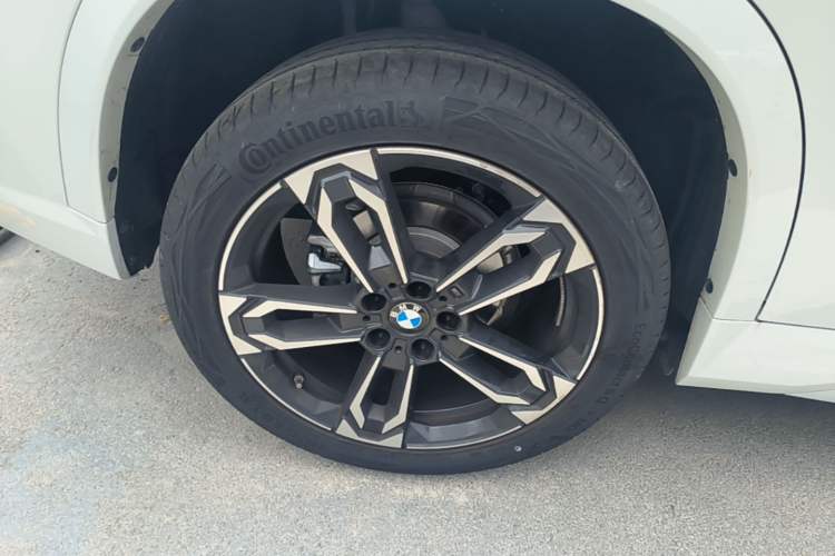 Used BMW X1 2024 sDrive25Li M Sport Package Right Rear Wheel Hub