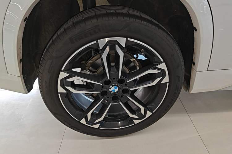 Used BMW X1 2024 sDrive25Li M Sport Package Right Rear Wheel Hub