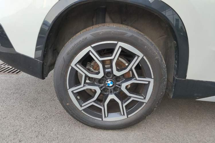 Used BMW X1 2024 sDrive25Li X Design Package Right Rear Wheel Hub