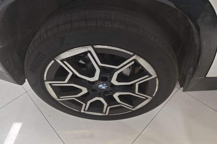 Used BMW X1 2024 sDrive25Li X Design Package Right Rear Wheel Hub