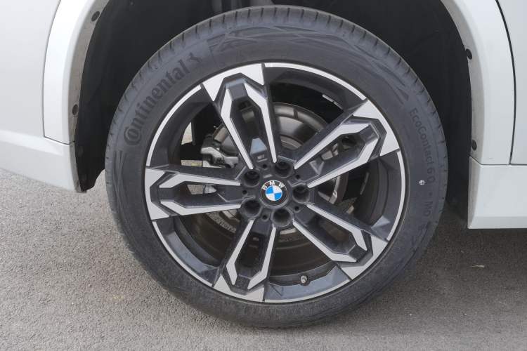 Used BMW X1 2024 sDrive25Li M Sport Package Right Rear Wheel Hub
