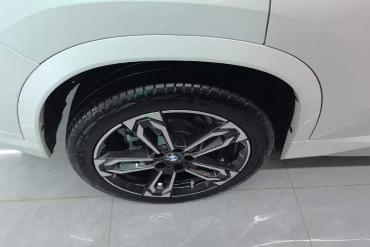 Used BMW X1 2024 sDrive25Li M Sport Package Right Rear Wheel Hub