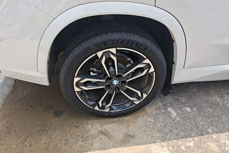 Used BMW X1 2024 sDrive25Li M Sport Package Right Rear Wheel Hub