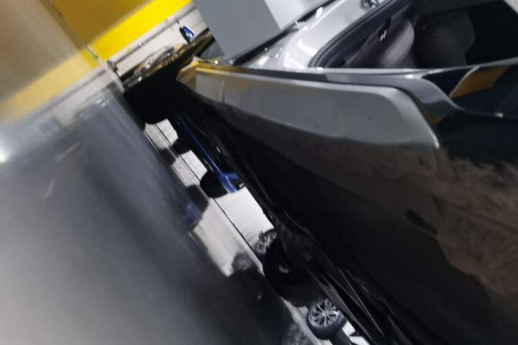 Used BMW X1 2024 sDrive25Li X Design Package Right Side Sill