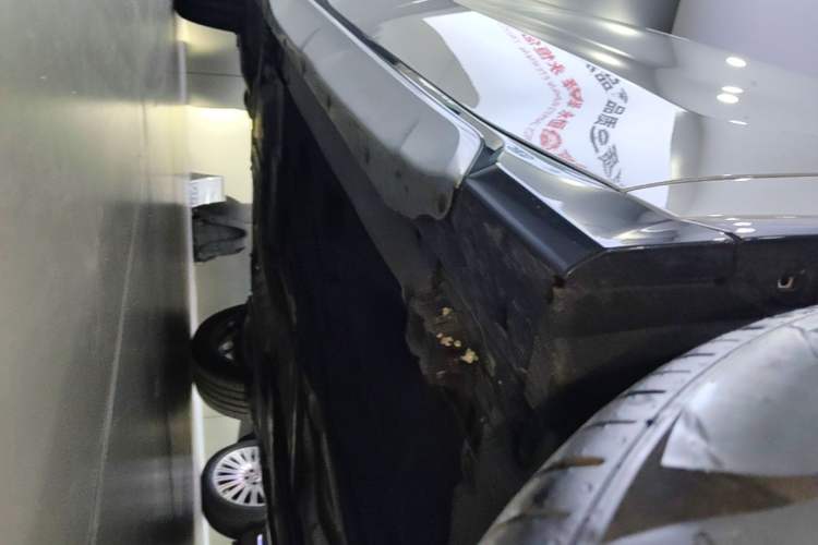 Used BMW X1 2024 sDrive25Li X Design Package Right Side Sill