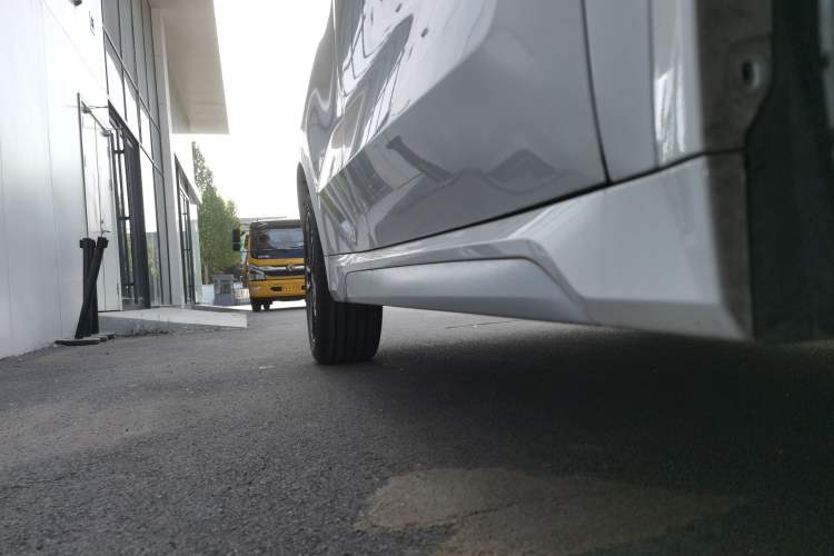 Used BMW X1 2024 sDrive25Li M Sport Package Right Side Sill