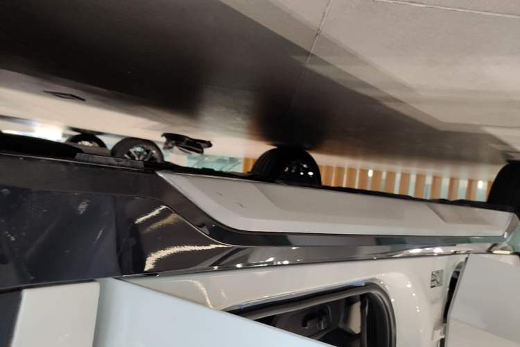 Used BMW X1 2024 sDrive25Li X Design Package Right Side Sill