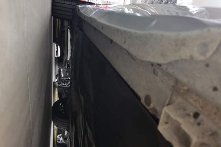 Used BMW X1 2024 sDrive25Li X Design Package Right Side Sill