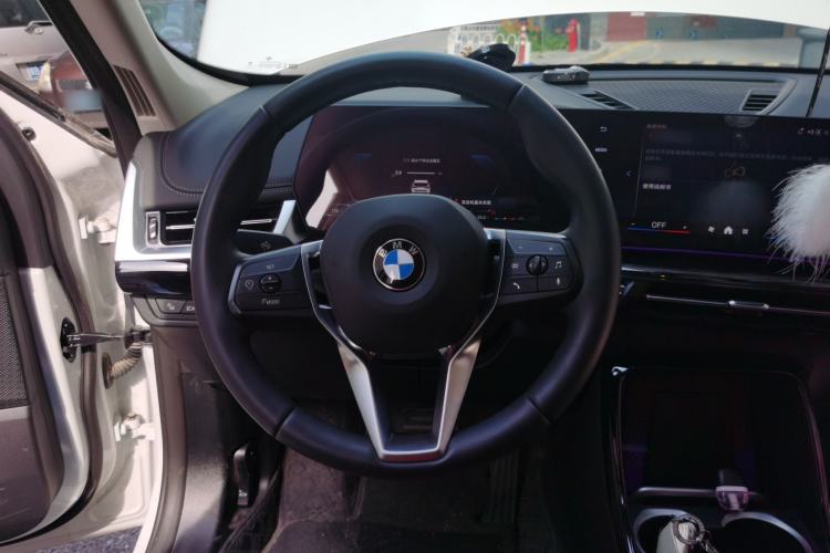 Used BMW X1 2024 sDrive25Li X Design Package Steering Wheel