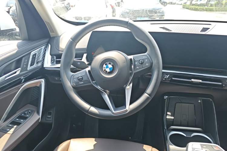 Used BMW X1 2024 sDrive25Li X Design Package Steering Wheel