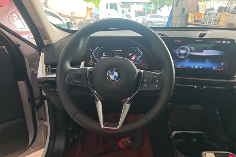Used BMW X1 2024 sDrive25Li X Design Package Steering Wheel