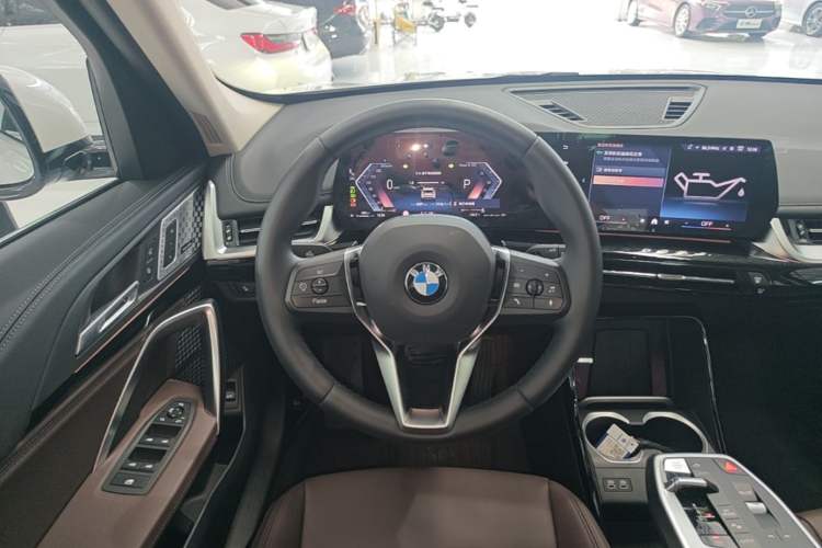 Used BMW X1 2024 sDrive25Li X Design Package Steering Wheel