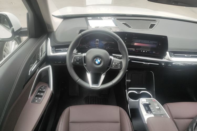 Used BMW X1 2024 sDrive25Li X Design Package Steering Wheel