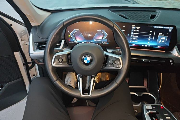 Used BMW X1 2024 sDrive25Li M Sport Package Steering Wheel