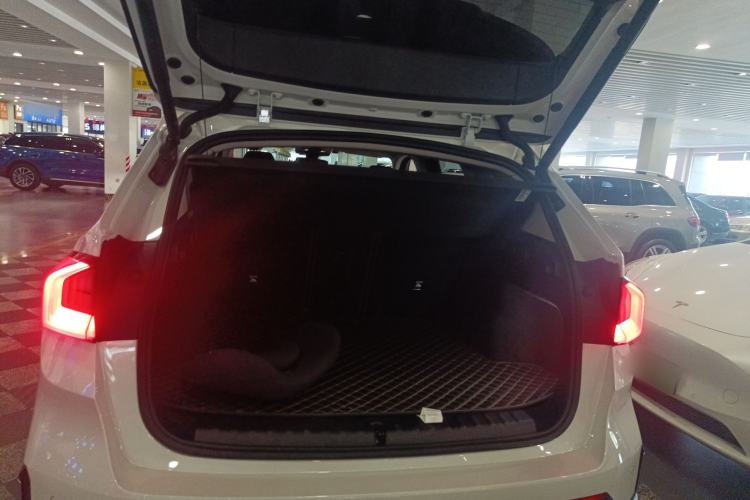 Used BMW X1 2024 sDrive25Li X Design Package Trunk