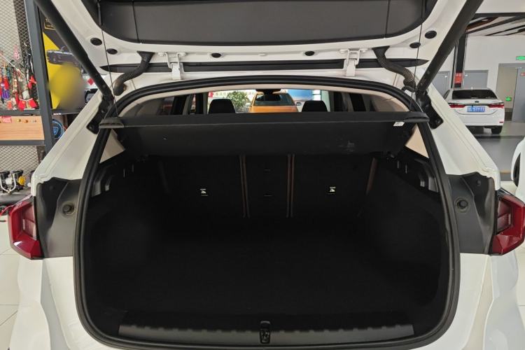 Used BMW X1 2024 sDrive25Li X Design Package Trunk