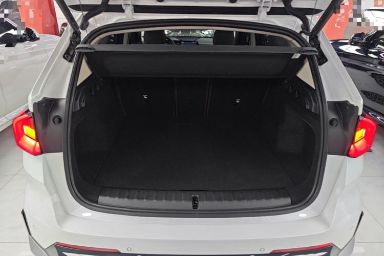 Used BMW X1 2024 sDrive25Li X Design Package Trunk
