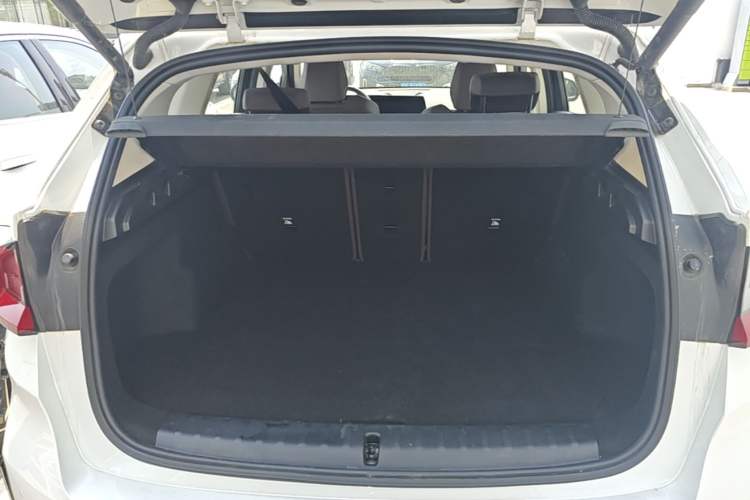 Used BMW X1 2024 sDrive25Li X Design Package Trunk