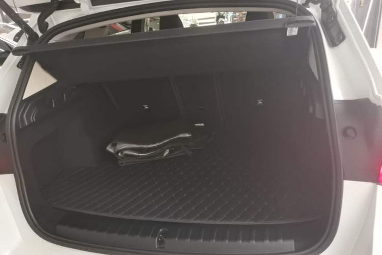 Used BMW X1 2024 sDrive25Li M Sport Package Trunk