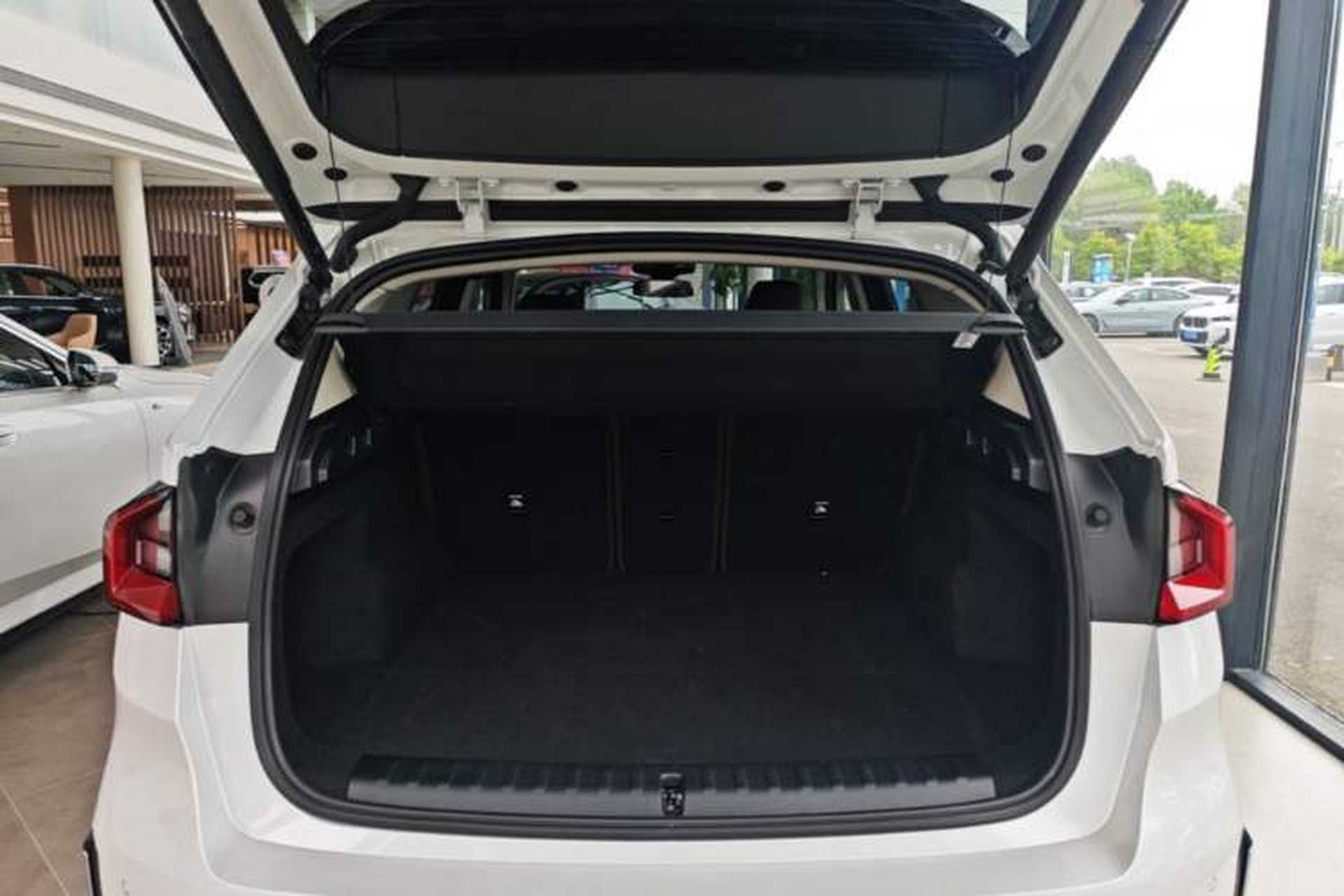 Used BMW X1 2024 sDrive25Li X Design Package Trunk