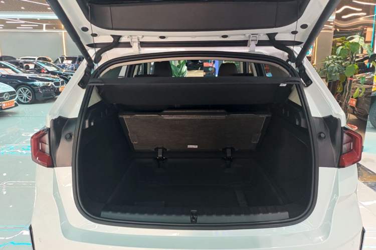 Used BMW X1 2024 sDrive25Li X Design Package Trunk
