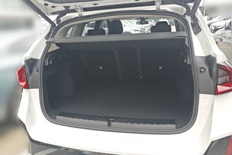 Used BMW X1 2024 sDrive25Li M Sport Package Trunk